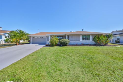 607 Fox Hills Dr, SUN CITY CENTER, FL, 33573-5152 | Card Image
