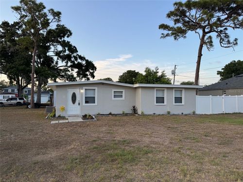 8151 61st St N, PINELLAS PARK, FL, 33781-1319 | Card Image