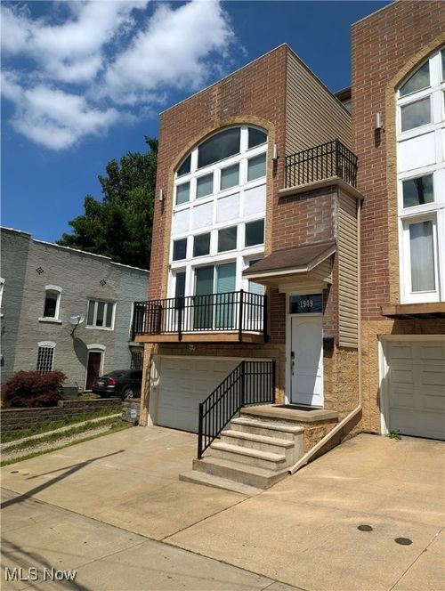 1949 Columbus Road, Cleveland, OH, 44113 | Card Image