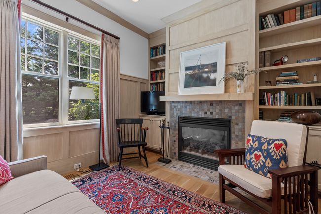Library | Image 12