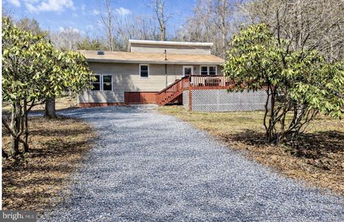 41 Watauga Ln, ALBRIGHTSVILLE, PA, 18210-3929 | Card Image