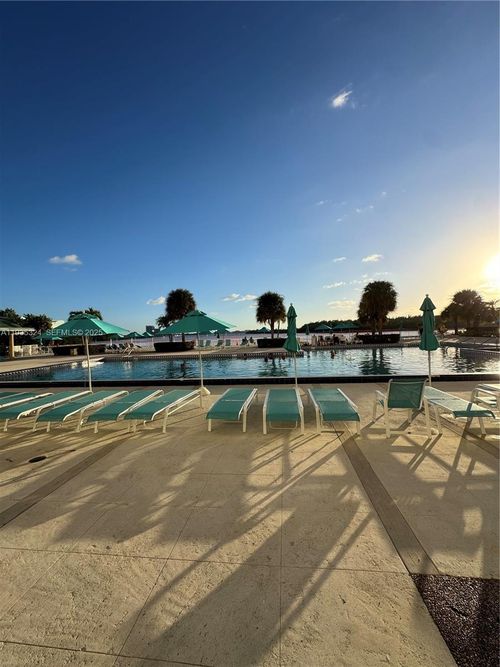 apt-509-300 Bayview Dr, Sunny Isles Beach, FL, 33160-4700 | Card Image