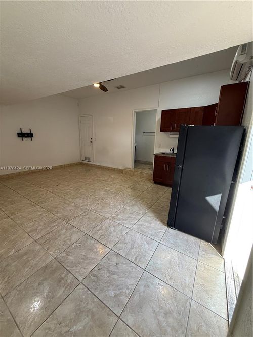 1-18529 Sw 97th Pl, Cutler Bay, FL, 33157-6935 | Card Image