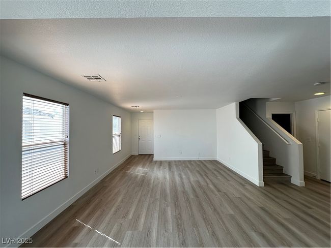 5554 Henshaw Ave, House other with 3 bedrooms, 3 bathrooms and null parking in Las Vegas NV | Image 6