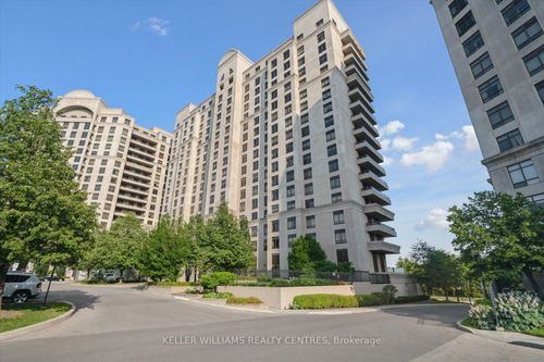 902-9245 Jane St, Vaughan, ON, L6A0J9 | Card Image