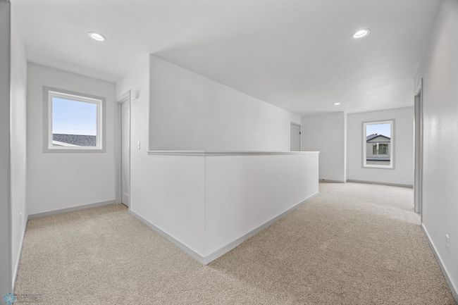 Upper Level Landing | Image 17
