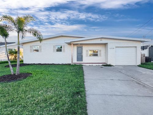 13739 Coco Ave, HUDSON, FL, 34667-1554 | Card Image