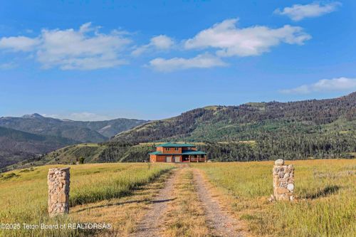 7585 S Squaw Creek Rd, Jackson, WY, 83001-2480 | Card Image