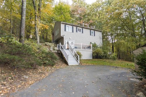 986 Knotty Oak Rd, Coventry, RI, 02816-7938 | Card Image