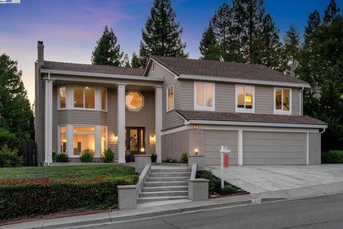 25 Mackenzie Pl, Danville, CA, 94526-2919 | Card Image