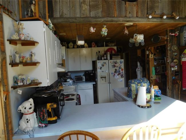 KITCHEN | Image 23
