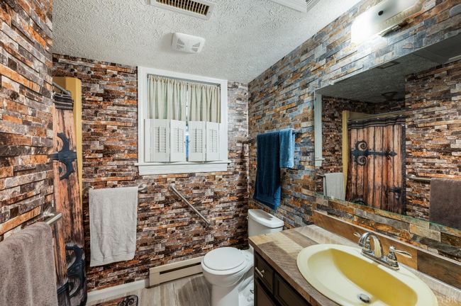 4068 Stage Coach Rd, House other with 4 bedrooms, 4 bathrooms and null parking in Nathalie VA | Image 19