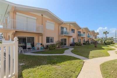 42 - 531 N Atlantic Avenue, Condo with 2 bedrooms, 2 bathrooms and null parking in New Smyrna Beach FL | Image 3