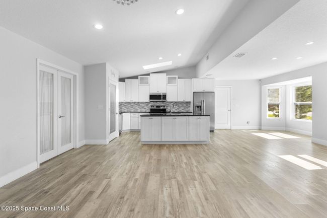 120 Cascade Ave Se, House other with 4 bedrooms, 2 bathrooms and null parking in Palm Bay FL | Image 5