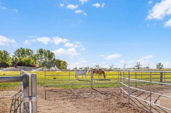12195 S Hawk Haven Ave, House other with 4 bedrooms, 3 bathrooms and 2 parking in Kuna ID | Image 16