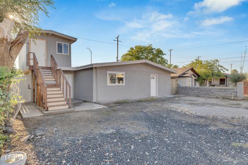 10284 Nirmal Dr, El Paso, TX, 79927-4722 | Card Image