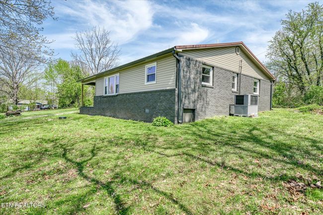 10587 Chestnut Hill Rd, Crab Orchard, TN | Image 25