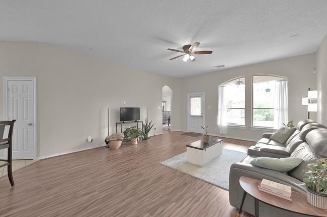 Large family room for the largest of furniture. Perfect for large families and/or entertaining | Image 5