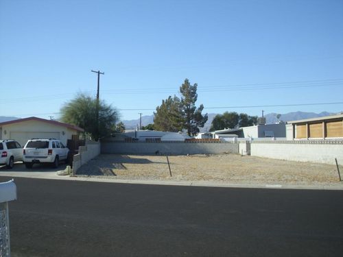 32735 Flagstaff Ave, Thousand Palms, CA, 92276-3672 | Card Image