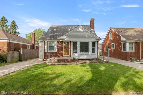 7730 Osage Ave, Allen Park, MI, 48101-2475 | Card Image