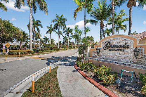 426 Ne 20th Ave, Homestead, FL, 33033-5266 | Card Image