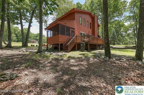 138 Banbury Dr, Bushkill, PA, 18324-7797 | Card Image