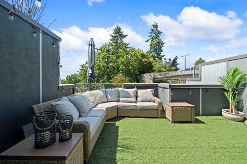 8438 Gladstone St, Vancouver, BC, V5P0B2 | Card Image