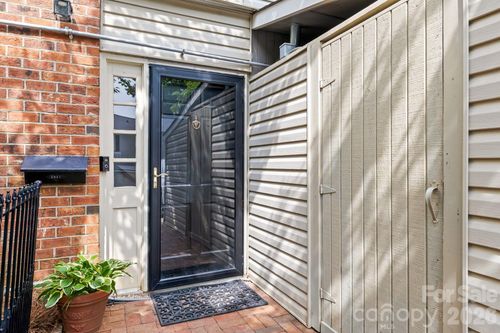 e-5941 Quail Hollow Rd, Charlotte, NC, 28210-5012 | Card Image