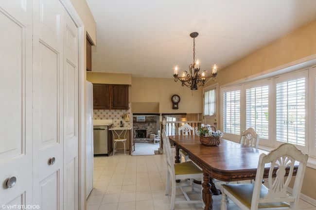 17258 Thornwood Dr, House other with 4 bedrooms, 3 bathrooms and 2 parking in South Holland IL | Image 8
