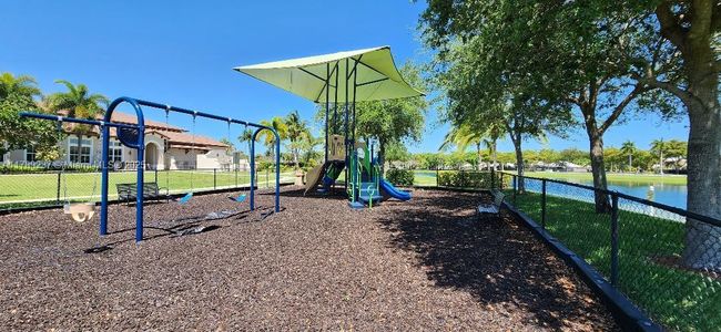 21937 Sw 88 Th Path, Townhouse with 3 bedrooms, 3 bathrooms and null parking in Cutler Bay FL | Image 28