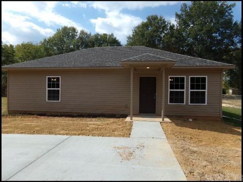 9 Kirkland St, Ward, AR, 72176-9345 | Card Image