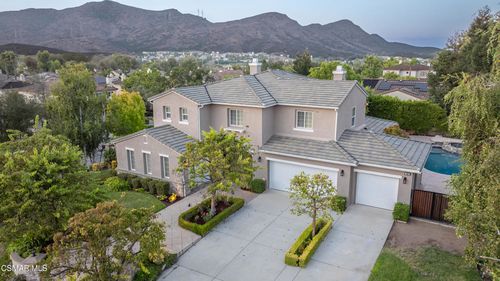 484 Via Helena, Newbury Park, CA, 91320-6868 | Card Image