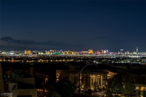 2208 Overlook Canyon Ln, Henderson, NV, 89052-8754 | Card Image