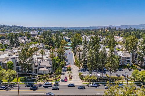 117-5565 Canoga Ave, Woodland Hills, CA, 91367-6652 | Card Image