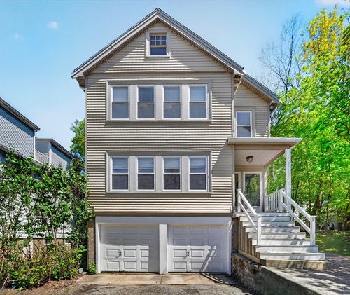 18-16-18 Russell Rd, Newton, MA, 02458-1721 | Card Image