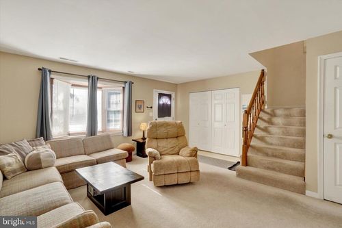 58 Kings Way, STEWARTSTOWN, PA, 17363-4052 | Card Image