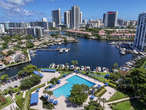 1710-2500 Parkview Dr, Hallandale Beach, FL, 33009-2885 | Card Image