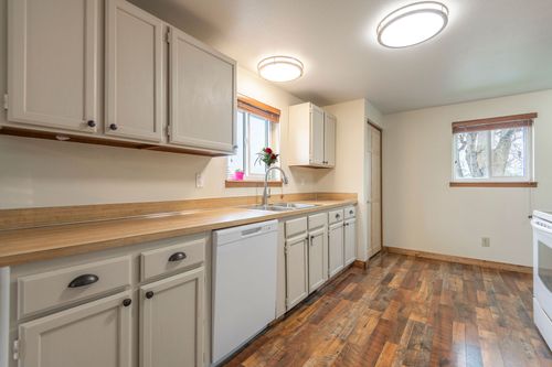 4 Rocky Mountain Dr, Whitehall, MT, 59759-9626 | Card Image