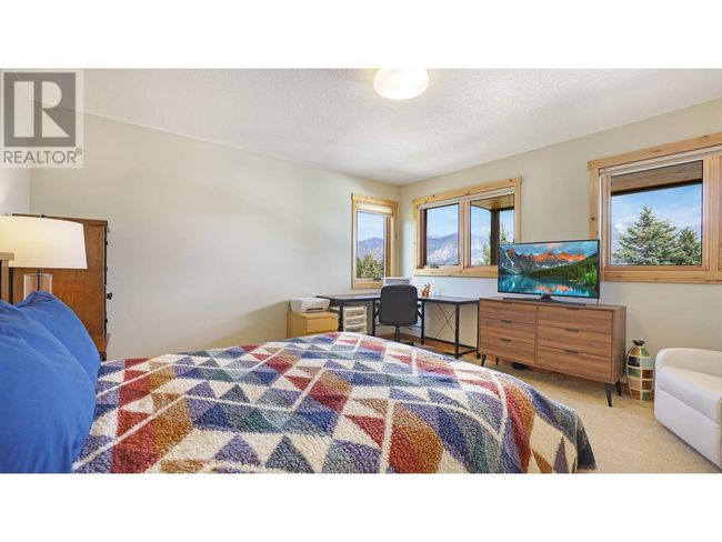 1910 Pineridge Dr, House other with 5 bedrooms, 3 bathrooms and 23 parking in Invermere BC | Image 28