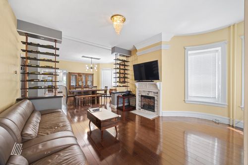 1-120 78th St, North Bergen, NJ, 07047-5838 | Card Image