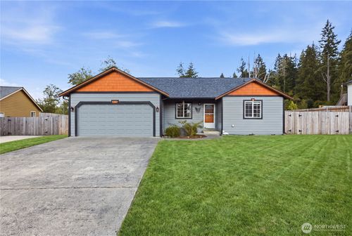 815 Cody St Se, Rainier, WA, 98576-9202 | Card Image