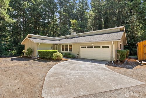 4938 Hilton Road Ne, Olympia, WA, 98516 | Card Image