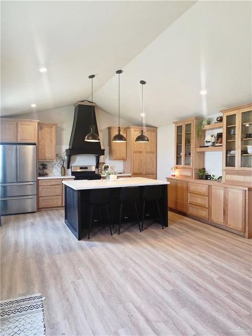 9906 Susie Dr, Donna, TX, 78537-5995 | Card Image