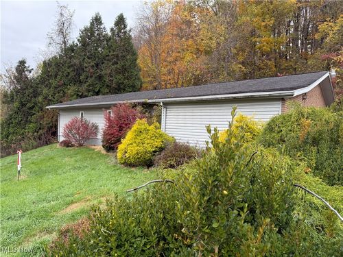 62770 Barnesville Hendrysburg Rd, Barnesville, OH, 43713-9758 | Card Image