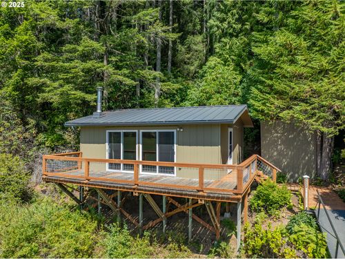 1523 N Tenmile Lk, Lakeside, OR, 97449-8692 | Card Image