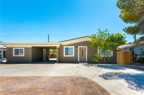 1916 Howard Ave, Las Vegas, NV, 89104-3635 | Card Image