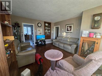 69 Main St, House other with 2 bedrooms, 1 bathrooms and null parking in Fillmore SK | Image 2