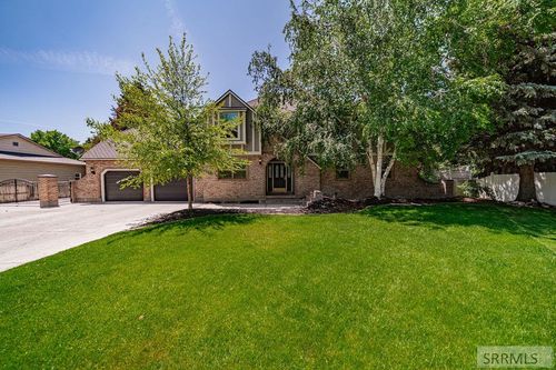 153 Stone Run Ln, Idaho Falls, ID, 83404-7246 | Card Image