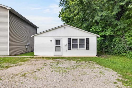 357, 359, 359.5 S East St Avenue, Spencer, IN, 47460 | Card Image