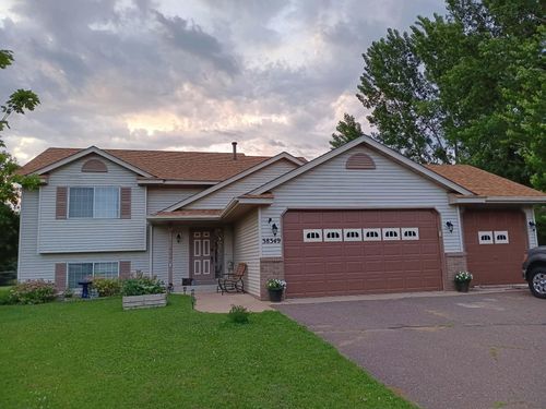 38349 Casselberry Dr, North Branch, MN, 55056-5933 | Card Image